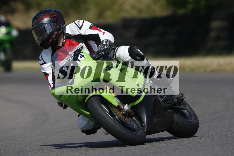 /Archiv-2023/28 05.06.2023 Moto Club Anneau du Rhin/vert-medium/14